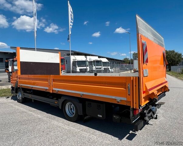 Sonderausbau-Transporter MERCEDES-BENZ Atego 821 L Pritsche6,10m/3 Sitze/Nur 70 tkm/Top