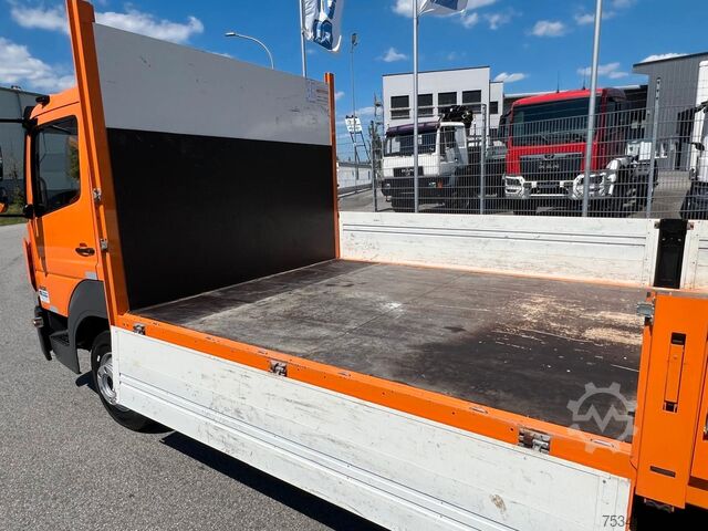 Sonderausbau-Transporter MERCEDES-BENZ Atego 821 L Pritsche6,10m/3 Sitze/Nur 70 tkm/Top