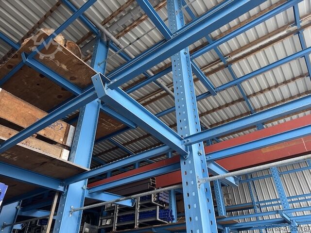 Cantilever rack OHRA Regalhalle