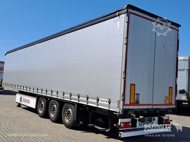 Open semitrailer with tarp Schmitz Cargobull Curtainsider Standard Getränke