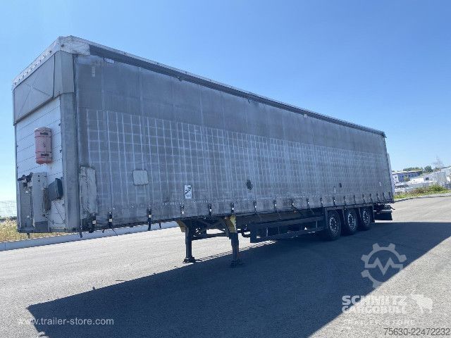 Auflieger mit Pritsche & Plane Schmitz Cargobull Semitrailer Curtainsider Mega