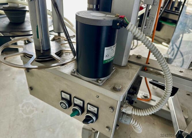 Adhesive labeller - 3000 Bt/h CAVAGNINO & GATTI