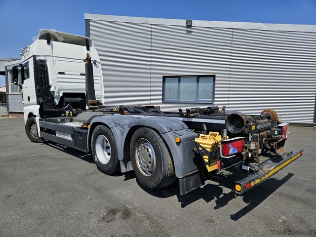 Roll-off tipper truck MAN TGX 26.460 BL 6x2 Nachlauflenkachse