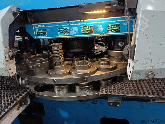 Punching and nibbling machine FINNPOWER LP-6