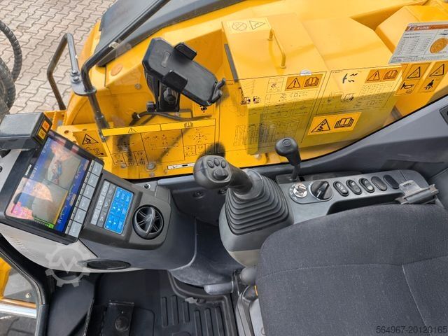 Minibagger KOMATSU PC88 MR-11E0 Powertilt MS 08 Klima Kamera