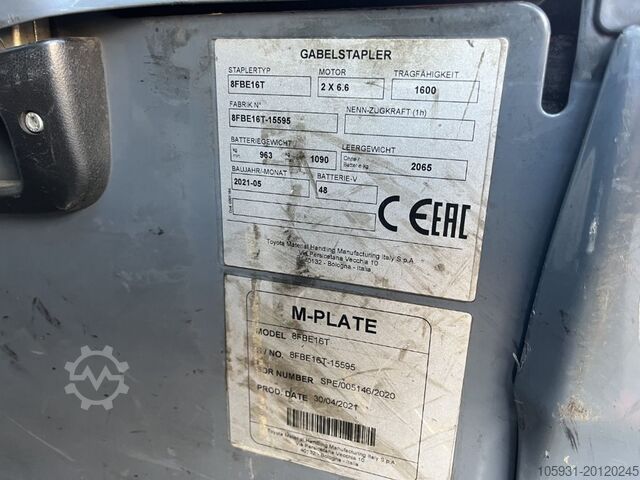 Electric 3-wheel forklift Toyota 8FBE16T