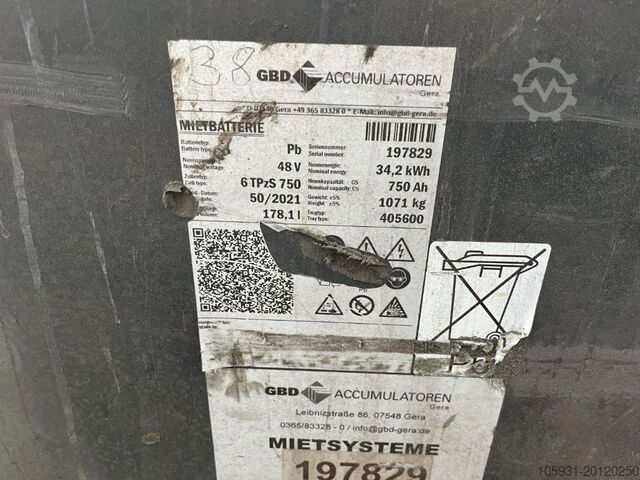 Electric 3-wheel forklift Toyota 8FBE16T