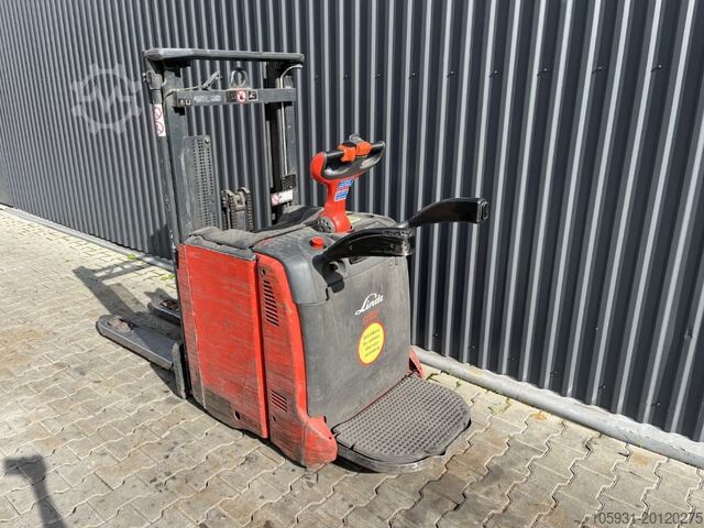 Stand-on stacker Linde D12AP
