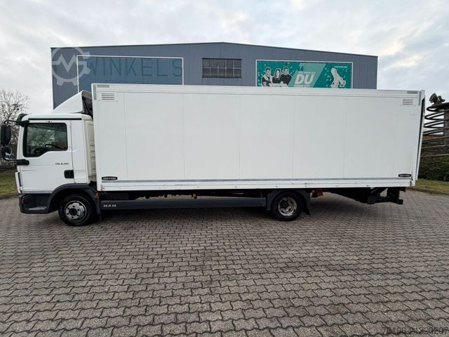 Box van MAN TGL 8.190  Isolier Koffer mit Ladebordwand