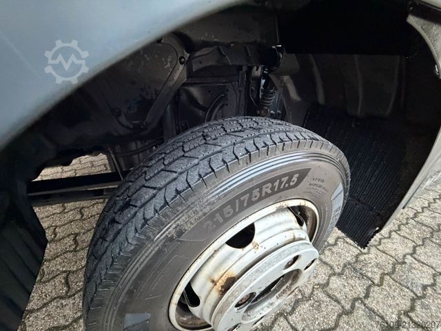 Box van MAN TGL 8.190  Isolier Koffer mit Ladebordwand