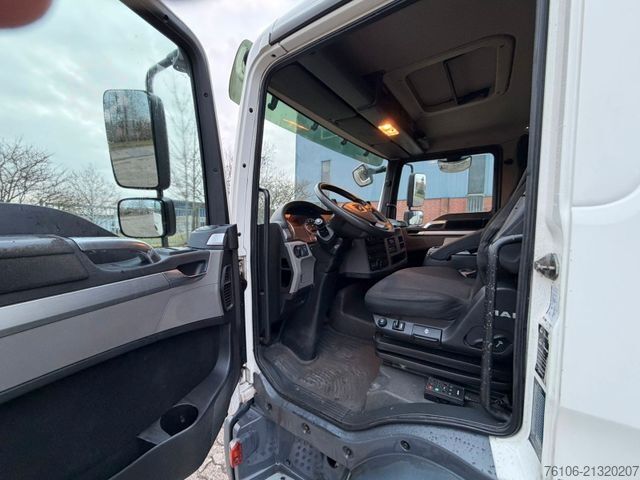 Box van MAN TGL 8.190  Isolier Koffer mit Ladebordwand