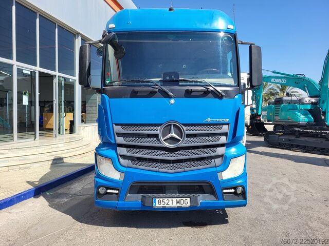 Standard SZM Mercedes-Benz Actros 1843