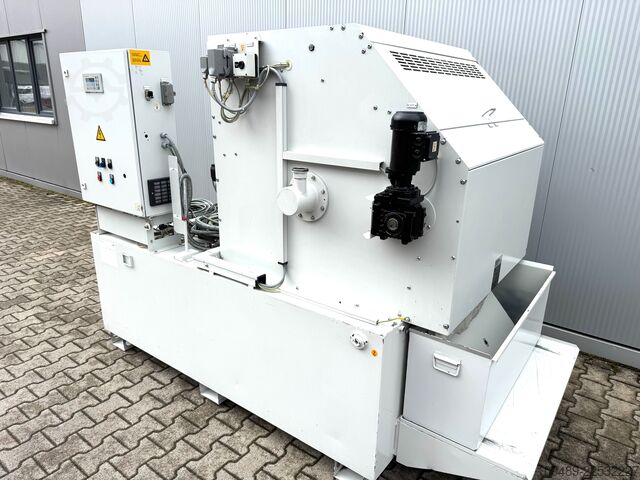 Coolant system / KNOLL KF 600-1500 KNOLL KF 600 - 1500 Kühlmittelreinigungsanlage