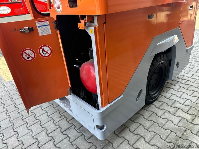 4-way forklift Hubtex DQ45 G //LPG//Triple//Only 1116 hours !