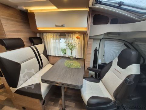 Teilintegriertes Wohnmobil Weinsberg CaraCompact 600 MF EDITION [PEPPER] TraumMobil*Autom*Fahrradträger