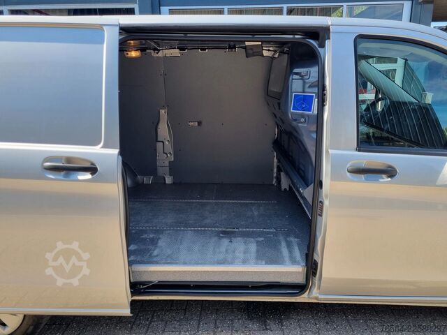 Delivery van Mercedes-Benz Vito 114 CDI Maxi Automaat Euro 6D
