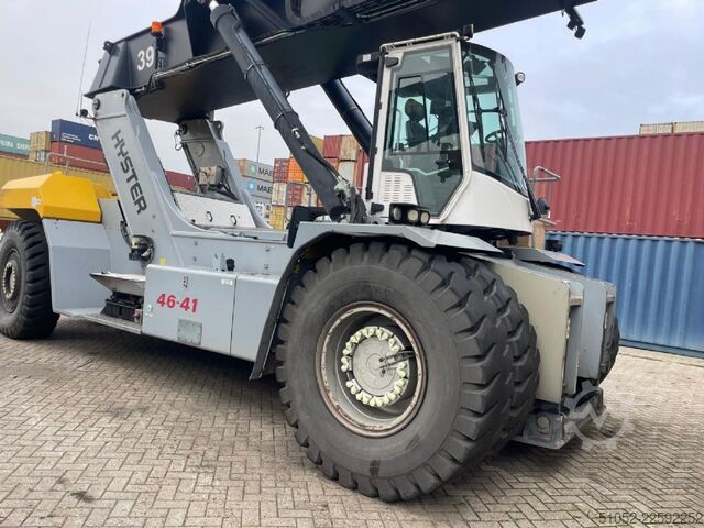 Full-container reach stacker Hyster RS46-41XD/67S