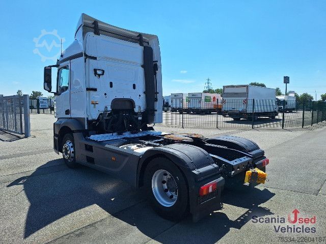 Standard tractor unit Mercedes-Benz 1843 LS