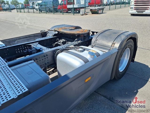Standard tractor unit Mercedes-Benz 1843 LS