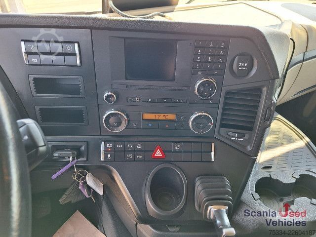 Standard tractor unit Mercedes-Benz 1843 LS