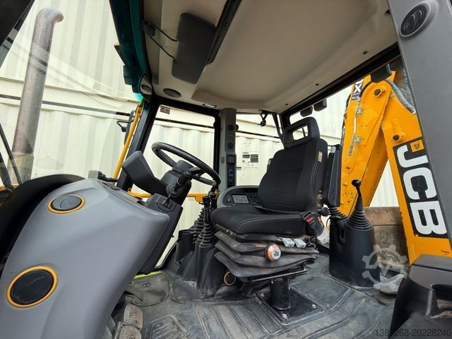 Backhoe loader JCB 3CX Plus, 2022 BJ, 2.597 H, 81 KW/ 110 PS