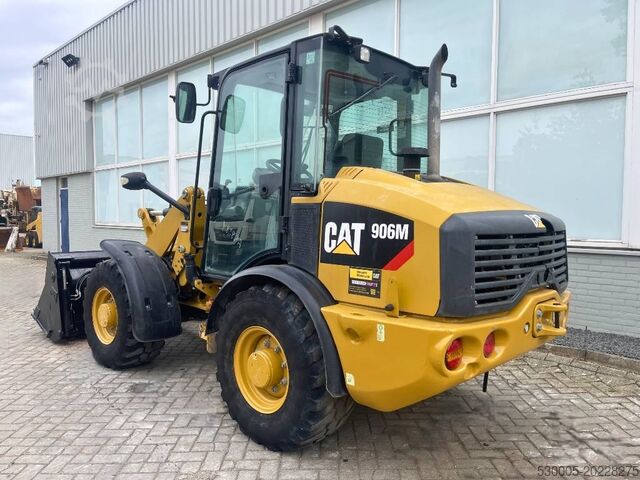 Wheel loader CAT 906 M   2018