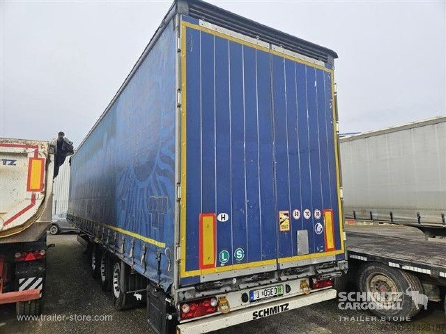 Open semitrailer with tarp Schmitz Cargobull Semitrailer Curtainsider Mega