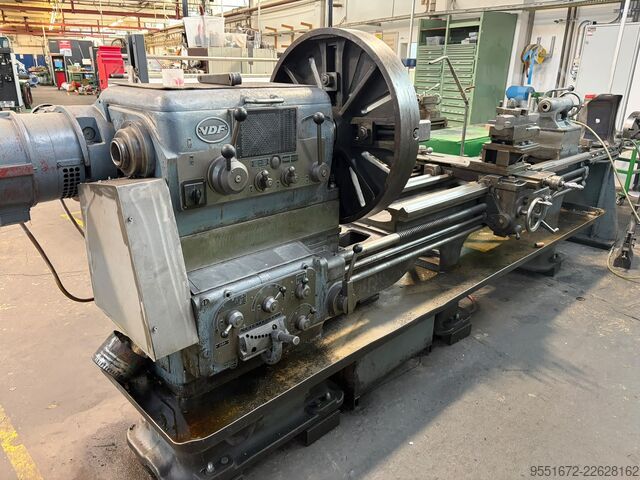 Center lathe VDF Boehringer 