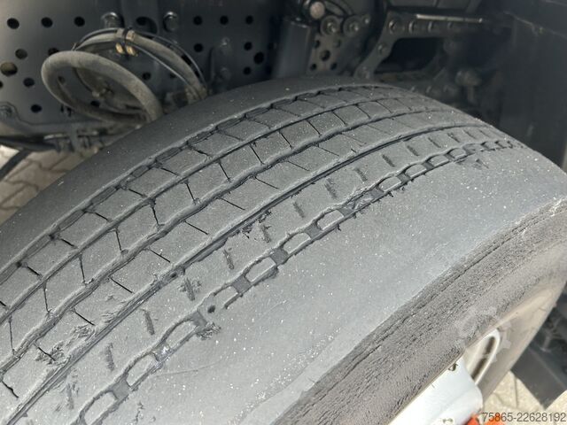 Standard tractor Mercedes-Benz Actros 1842 LS StreamSpace / 699 dkm / Tacho V2...