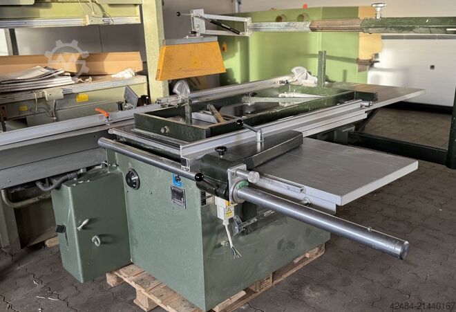 Sliding table saw Altendorf F45