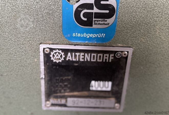 Sliding table saw Altendorf F45