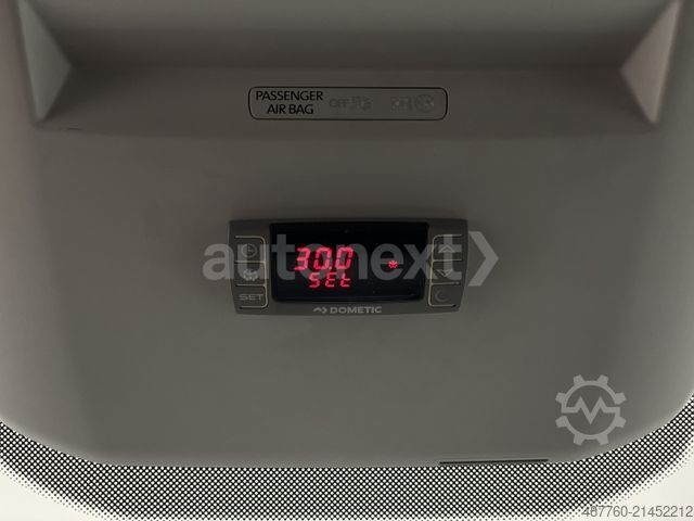 Refrigerator body van VOLKSWAGEN Crafter 35 MAXI *Frischdienst* Rampe+Safe (6805)