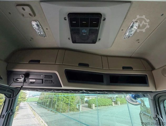 Standard tractor unit MERCEDES-BENZ Actros 963-4-D