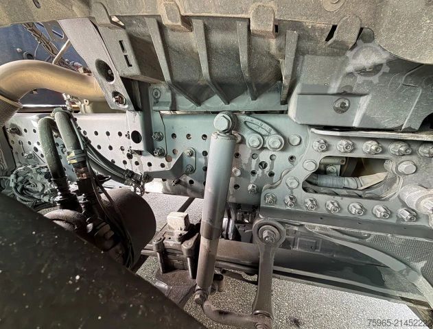 Standard tractor unit MERCEDES-BENZ Actros 963-4-D