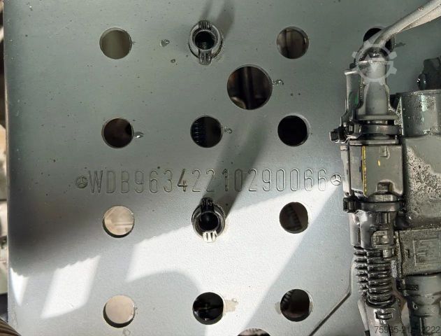 Standard tractor unit MERCEDES-BENZ Actros 963-4-D