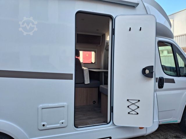 Semi-integrated camper CARADO T 338s Markise / Radträger / Alufelgen