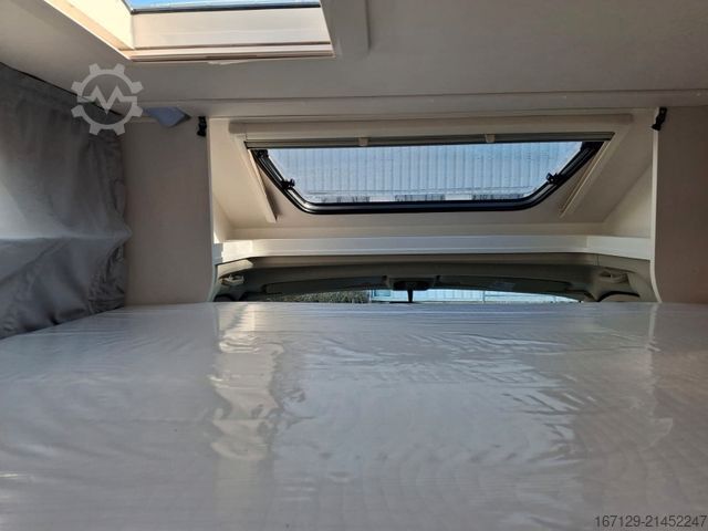 Semi-integrated camper CARADO T 338s Markise / Radträger / Alufelgen