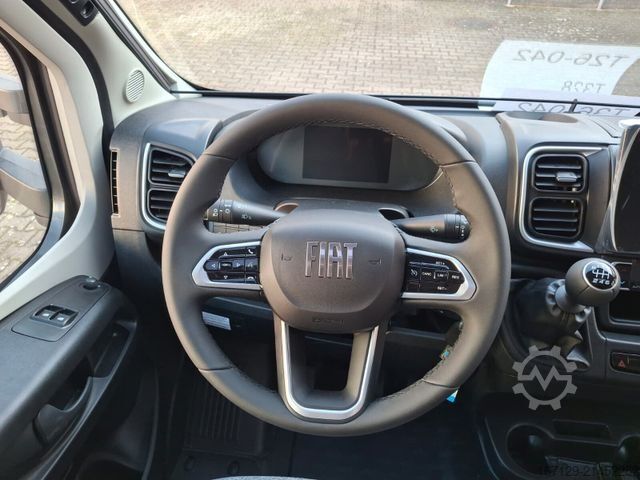 Semi-integrated camper CARADO T 328