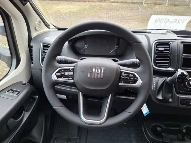 Semi-integrated camper CARADO T 328