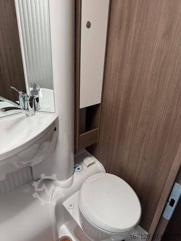 Semi-integrated camper CARADO V V132 pro+ / Automatik / TV Paket / 6E Heizung