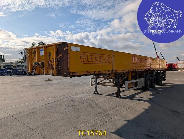 Platform trailer MOL 