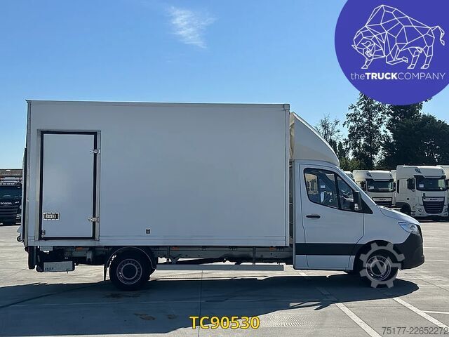Suitcase Mercedes-Benz Sprinter 317 CDI KOFFER MET LIFT - AUTOMAAT