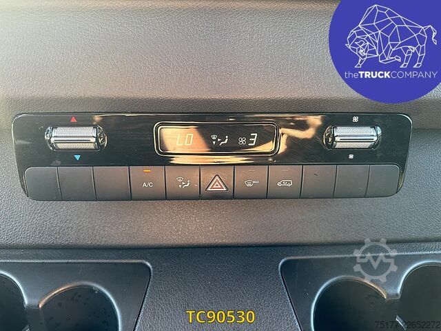 Suitcase Mercedes-Benz Sprinter 317 CDI KOFFER MET LIFT - AUTOMAAT