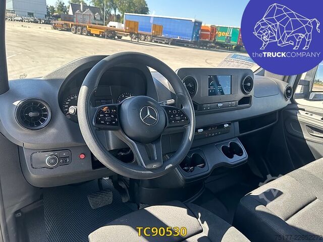 Suitcase Mercedes-Benz Sprinter 317 CDI KOFFER MET LIFT - AUTOMAAT