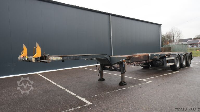 Containertransport D-tec Extendable container transport trailer