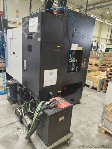Vertical machining center Doosan DNM 400A