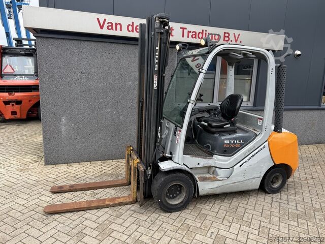 Still RX70-35 Triplex 500 Freihub / Seitenschieber / 4. Funktion / 9026 Betriebsstunden / Diesel 201 STILL RX70-35 Triplo 500 Freelift / Sideshift / 4e functie / Diesel 2011