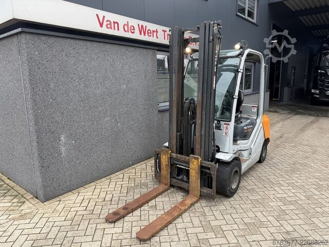 Still RX70-35 Triplex 500 Freihub / Seitenschieber / 4. Funktion / 9026 Betriebsstunden / Diesel 201 STILL RX70-35 Triplo 500 Freelift / Sideshift / 4e functie / Diesel 2011