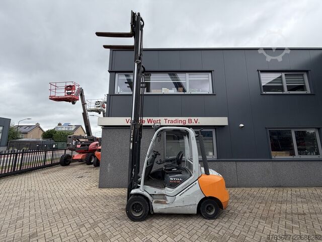 Still RX70-35 Triplex 500 Freihub / Seitenschieber / 4. Funktion / 9026 Betriebsstunden / Diesel 201 STILL RX70-35 Triplo 500 Freelift / Sideshift / 4e functie / Diesel 2011