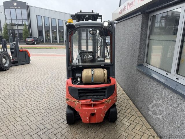 Linde H16T-01 Triplexmast 5.450 mm / Seitenschub / 4. Ventilfunktion / Baujahr 2019 / 10.200 Betrieb LINDE H16T-01 triplo545 / sideshift / 4e functie / 2019 / 10.200uur / LPG